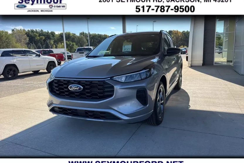 2024 Ford Escape ST-Line photo 1