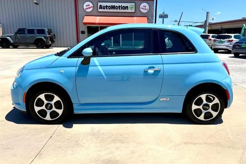 2017 Fiat 500e photo 1