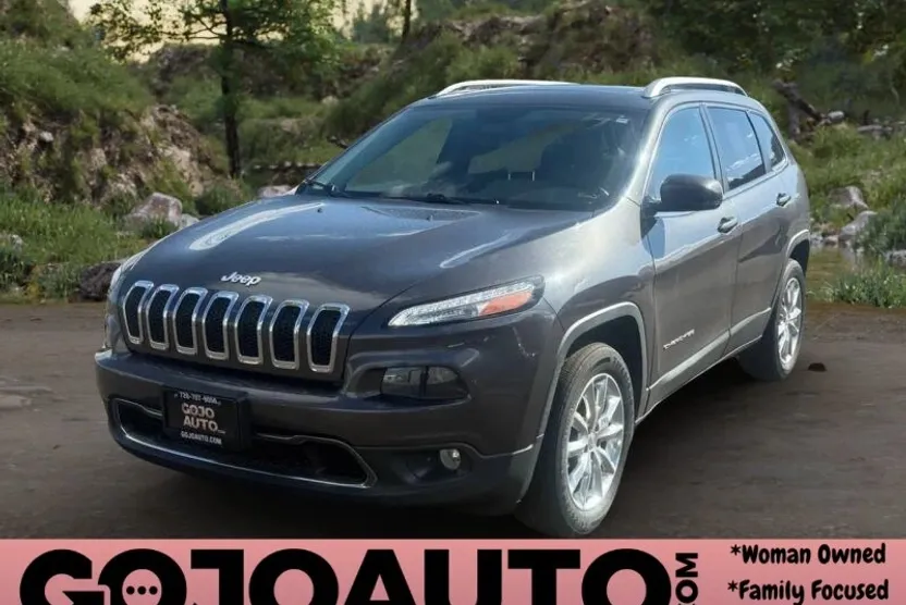 2017 Jeep Cherokee Limited Sport photo 1