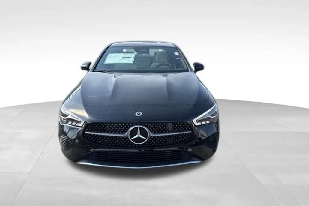2025 Mercedes Benz CLA 250 4MATIC photo 1