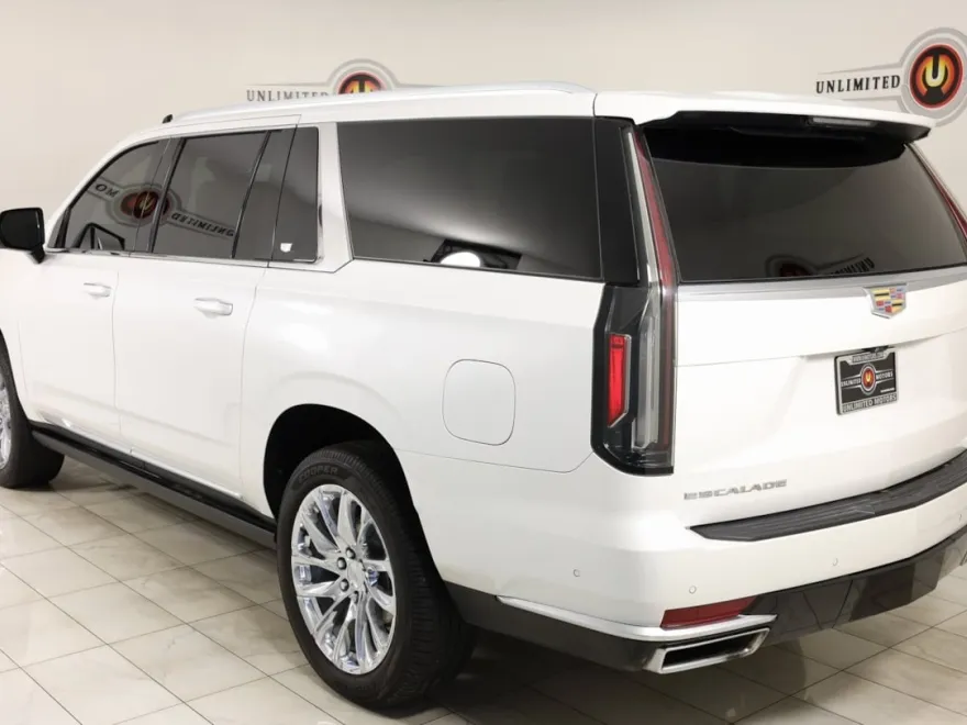 2021 Cadillac Escalade ESV Premium Luxury Platinum photo 1