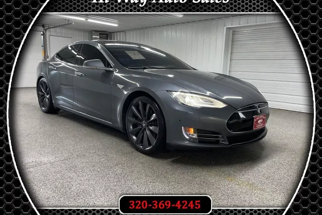 2013 Tesla Model S photo 1