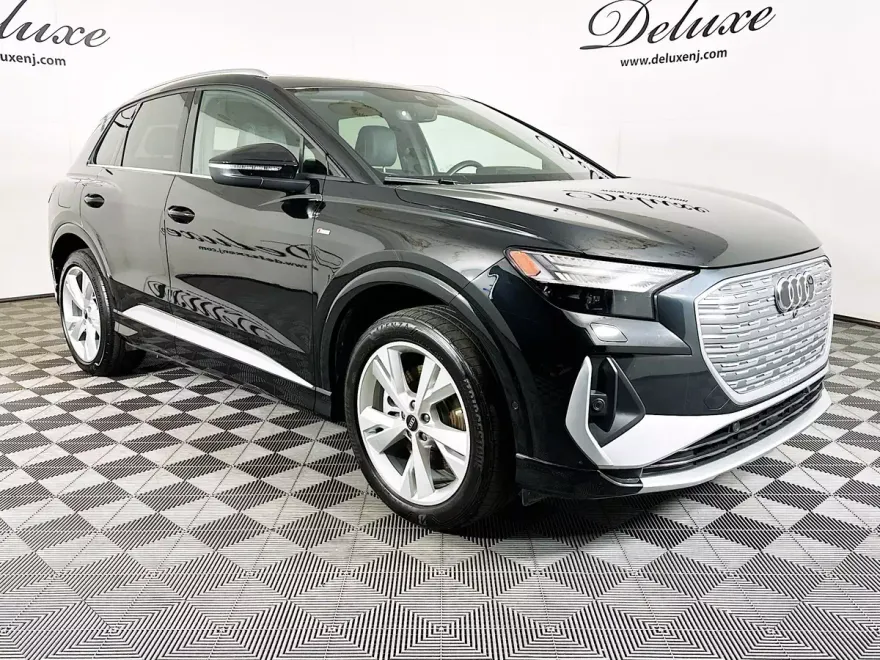 2023 Audi Q4 50 E-tron Prestige photo 1