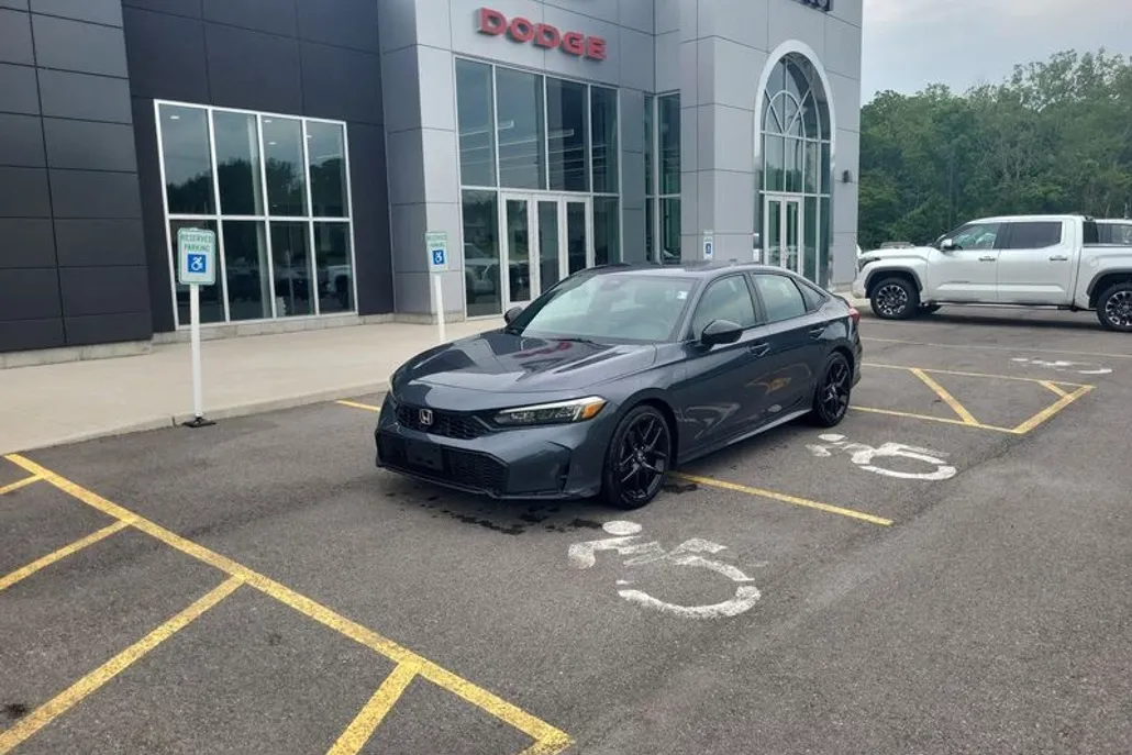 2025 Honda Civic Sport photo 1