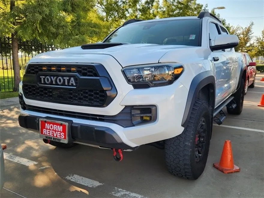 2019 Toyota Tacoma SR5 photo 1