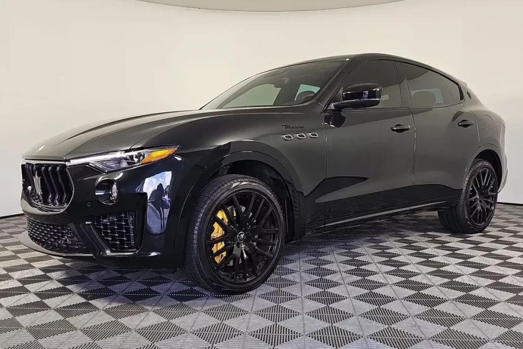 2023 Maserati Levante Modena S photo 1