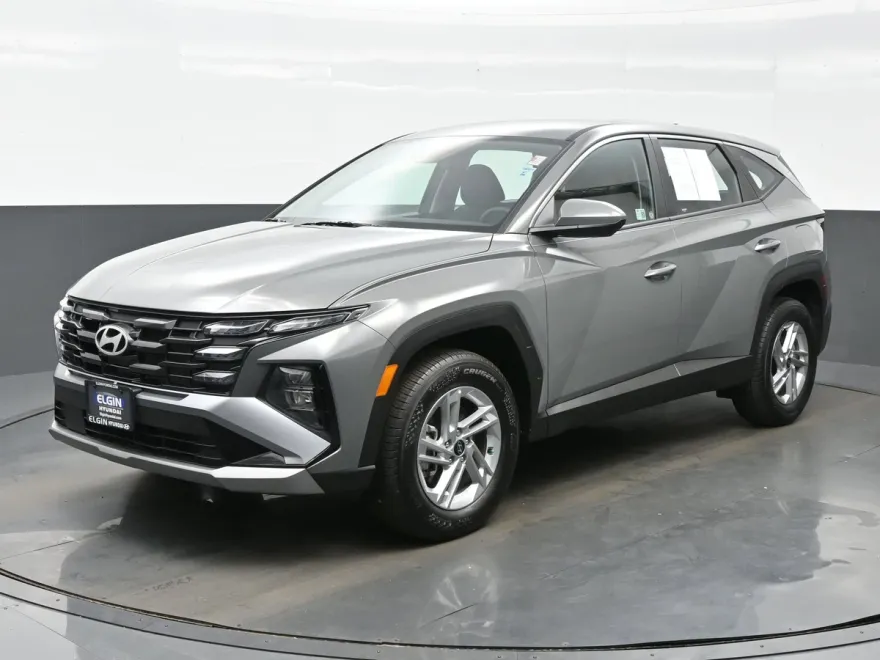 2025 Hyundai Tucson SE photo 1