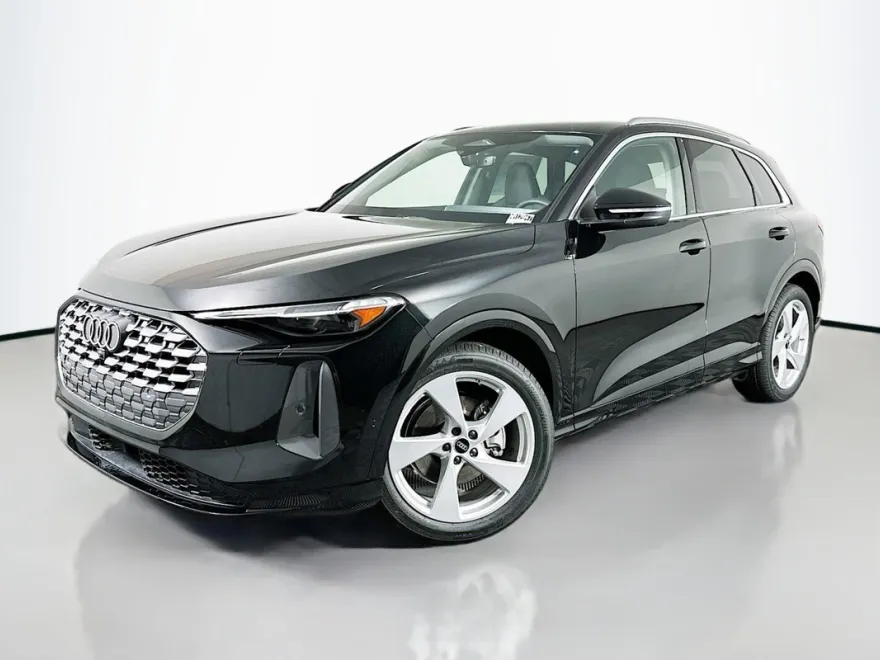 2025 Audi Q5 2.0T Prestige photo 1