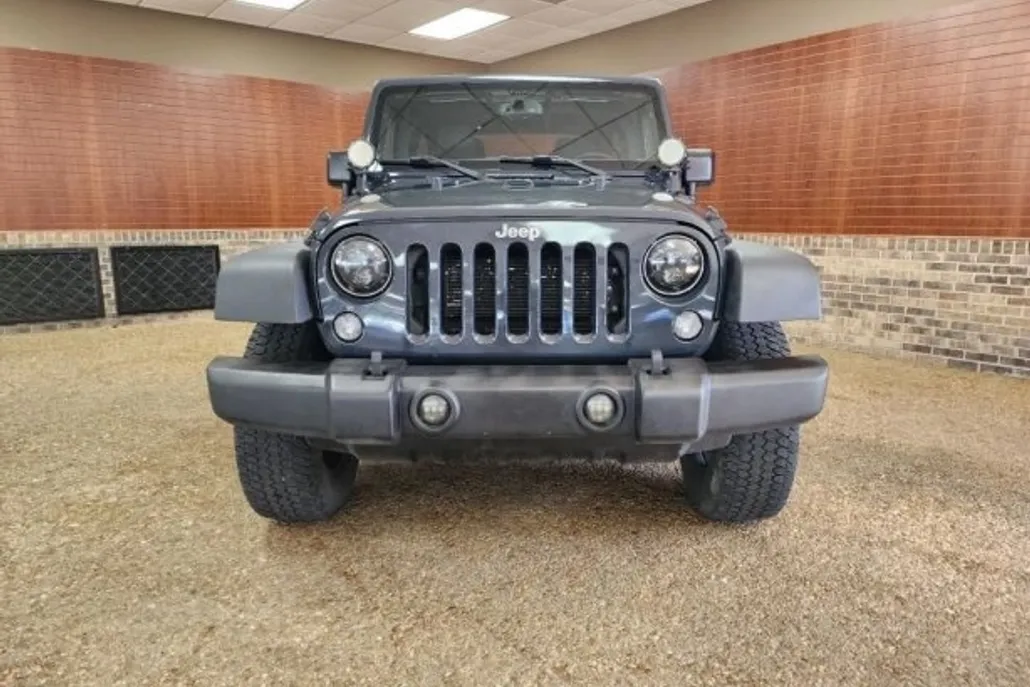 2016 Jeep Wrangler Unlimited Sport photo 1