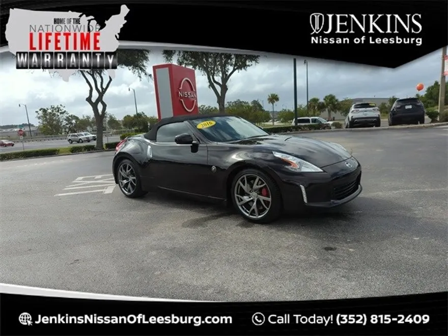 2016 Nissan 370Z Touring Sport photo 1