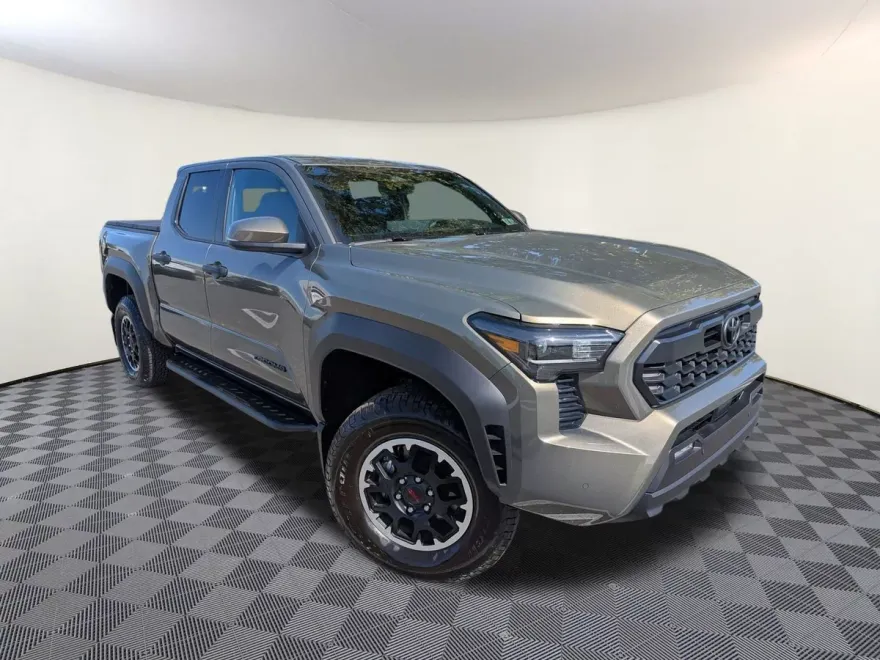 2025 Toyota Tacoma TRD Off-Road photo 1