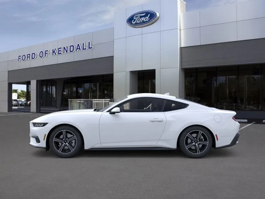 2025 Ford Mustang EcoBoost photo 1