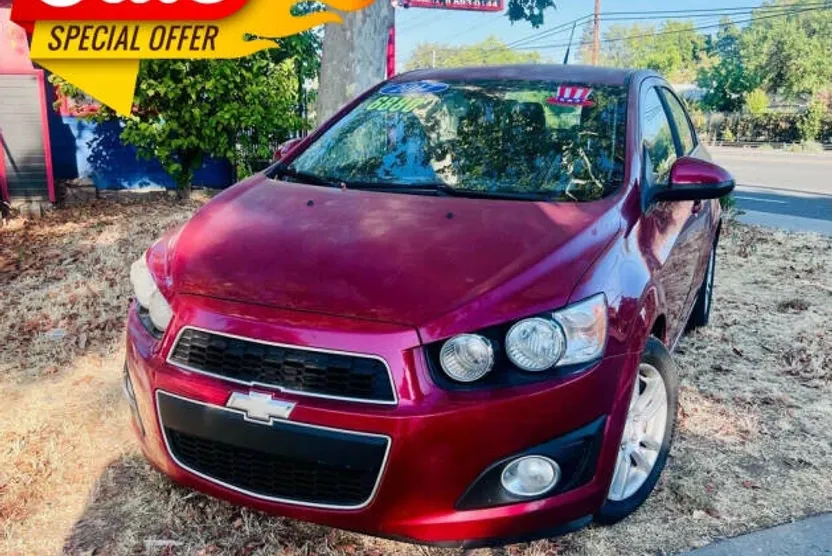 2012 Chevrolet Sonic LT photo 1