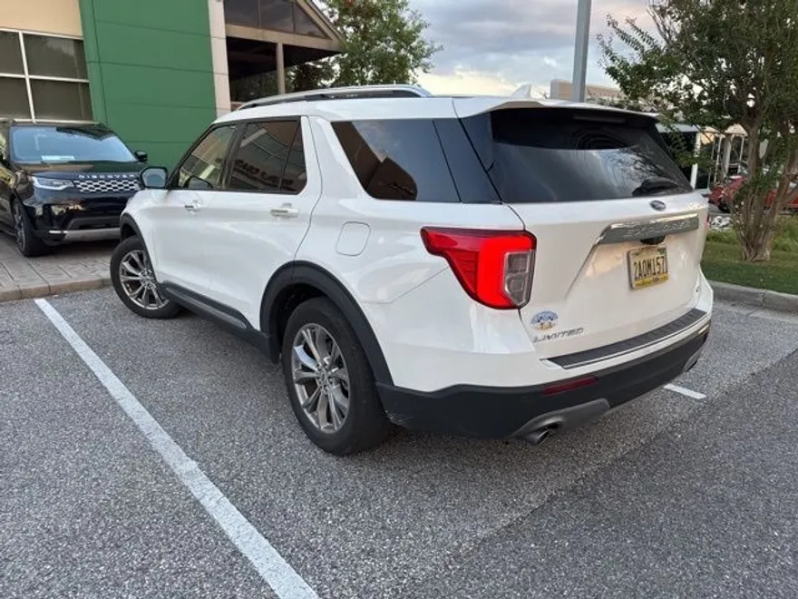 2020 Ford Explorer Limited photo 1