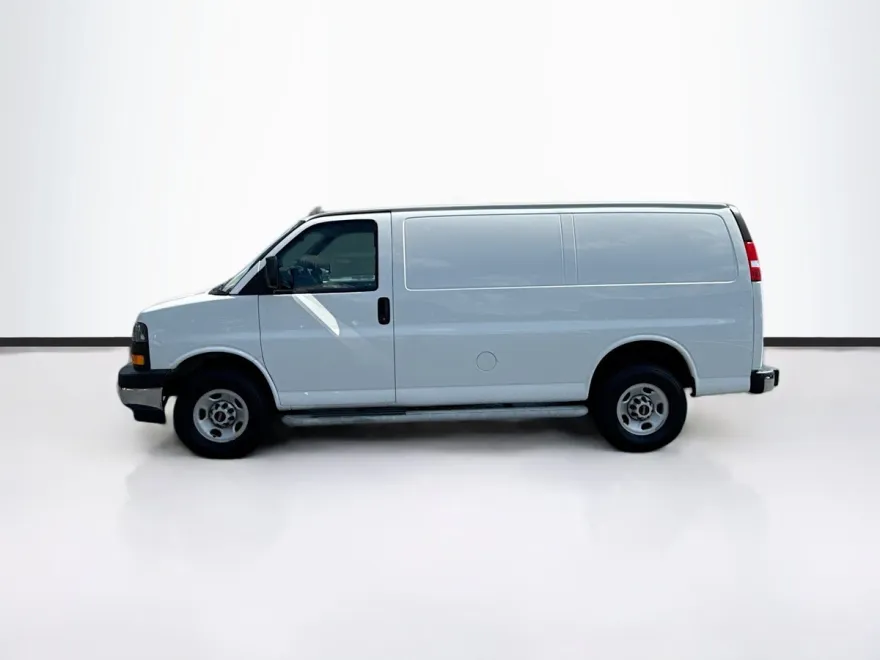 2023 Gmc Savana Cargo 2500 photo 1
