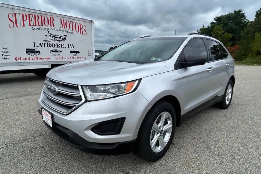 2017 Ford Edge SE photo 1