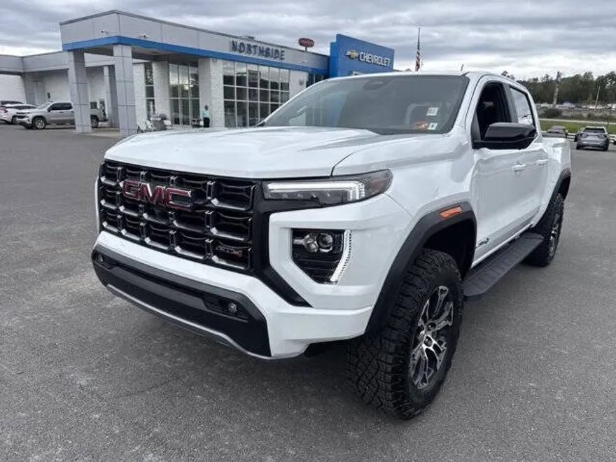 2024 Gmc Canyon AT4 photo 1