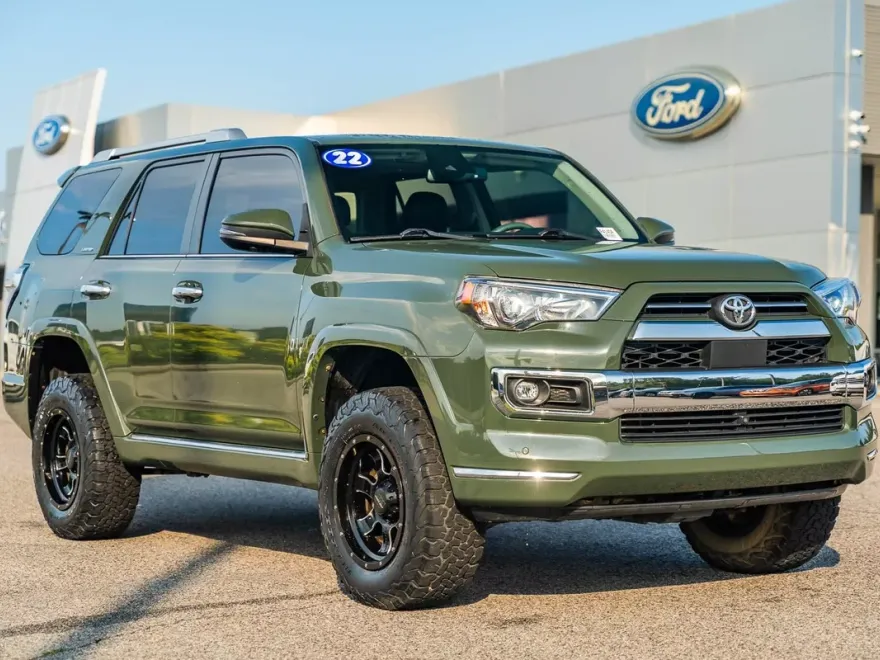 2022 Toyota 4Runner Limited photo 1
