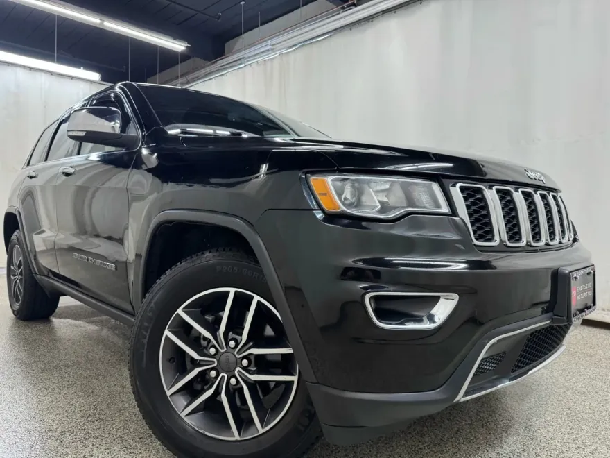 2019 Jeep Grand Cherokee Limited photo 1