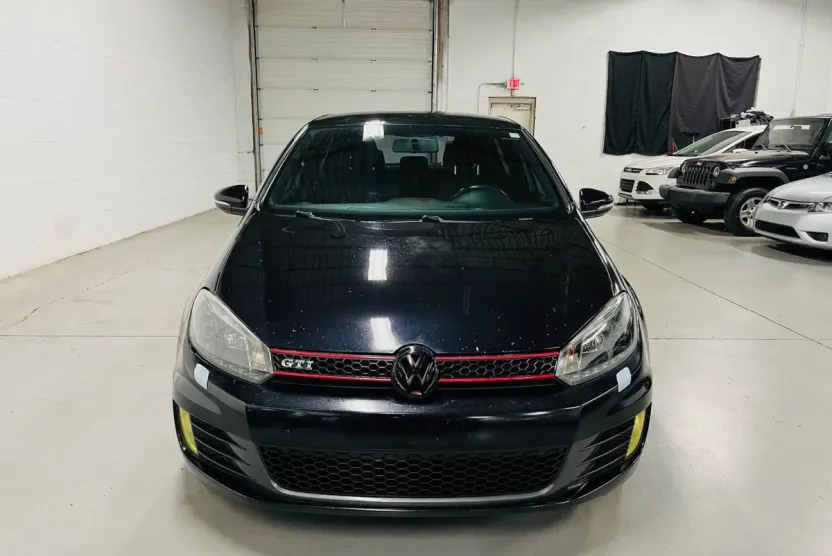 2013 Volkswagen Golf GTI photo 1