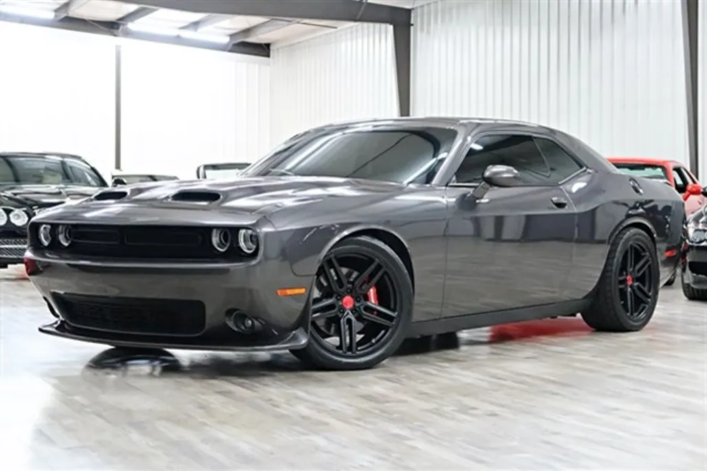 2018 Dodge Challenger R/T Scat Pack photo 1
