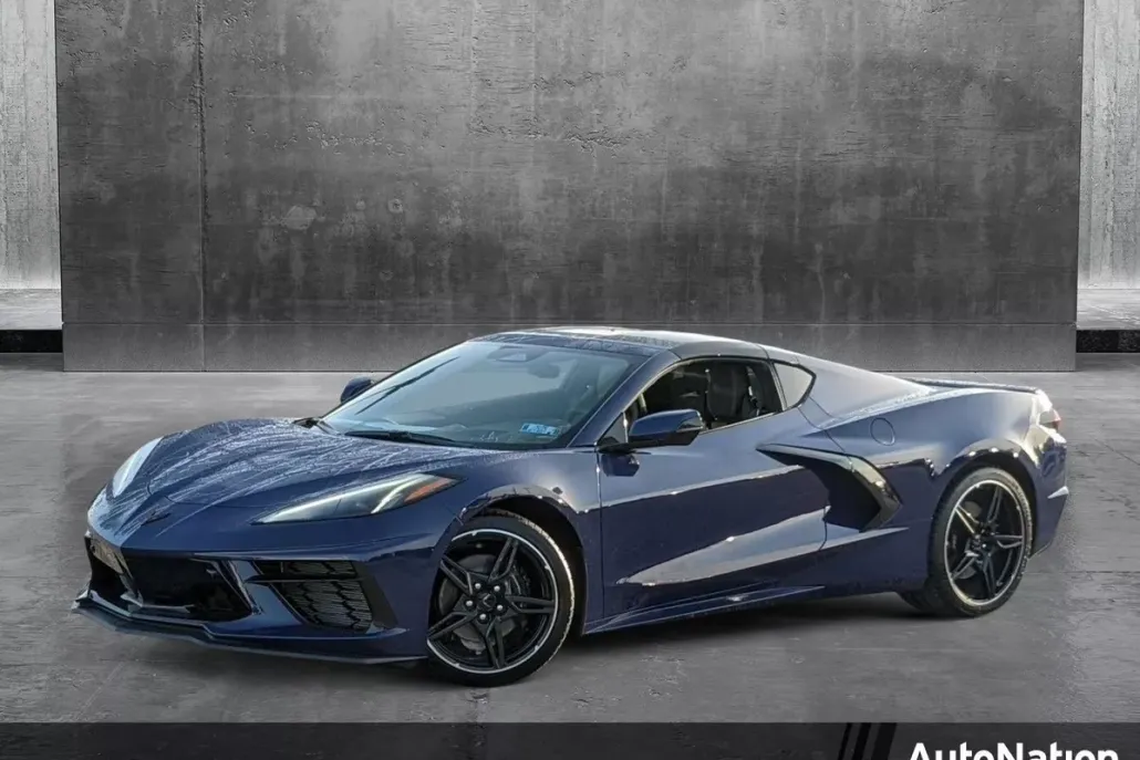 2025 Chevrolet Corvette Stingray 2LT photo 1