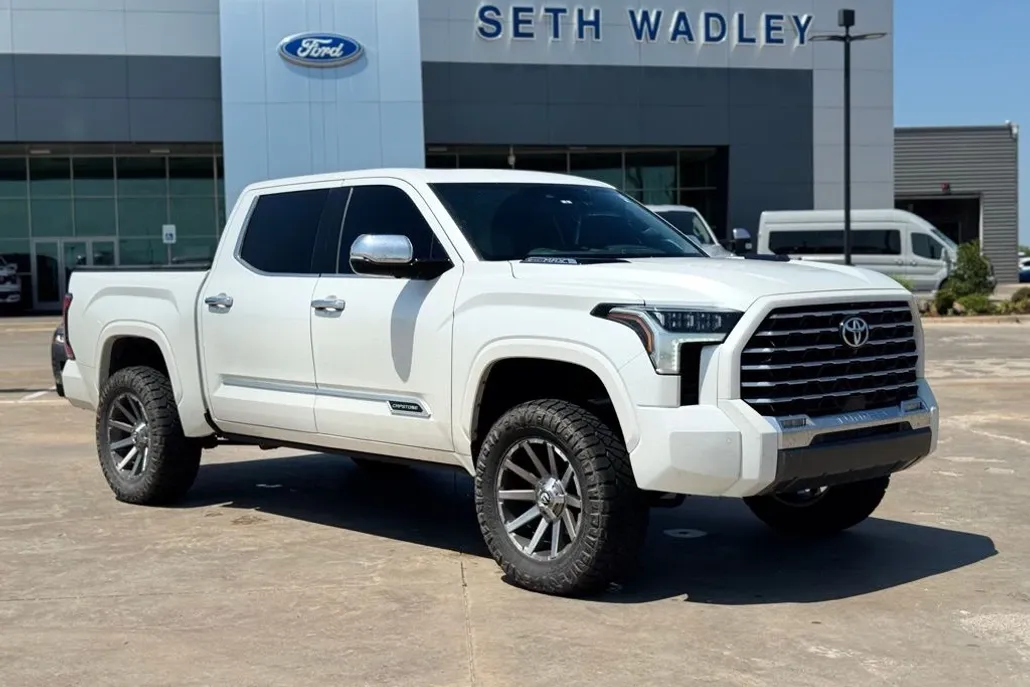 2023 Toyota Tundra CapStone photo 1
