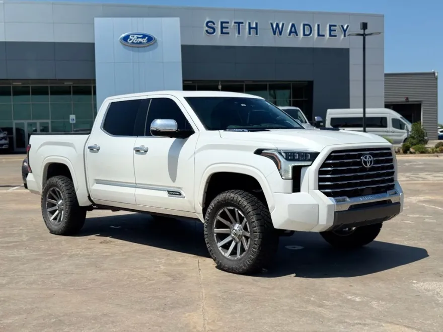 2023 Toyota Tundra CapStone photo 1