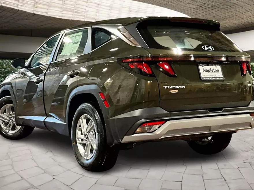 2025 Hyundai Tucson SE photo 1