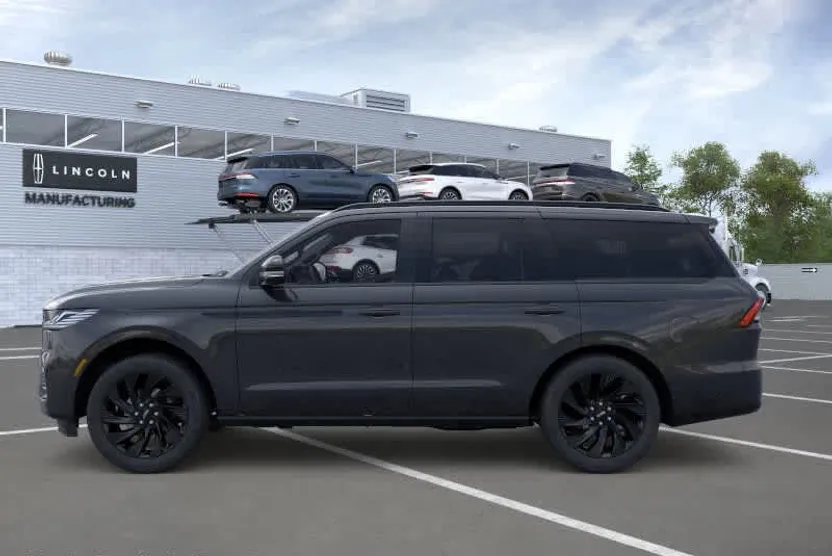 2025 Lincoln Navigator Reserve photo 1