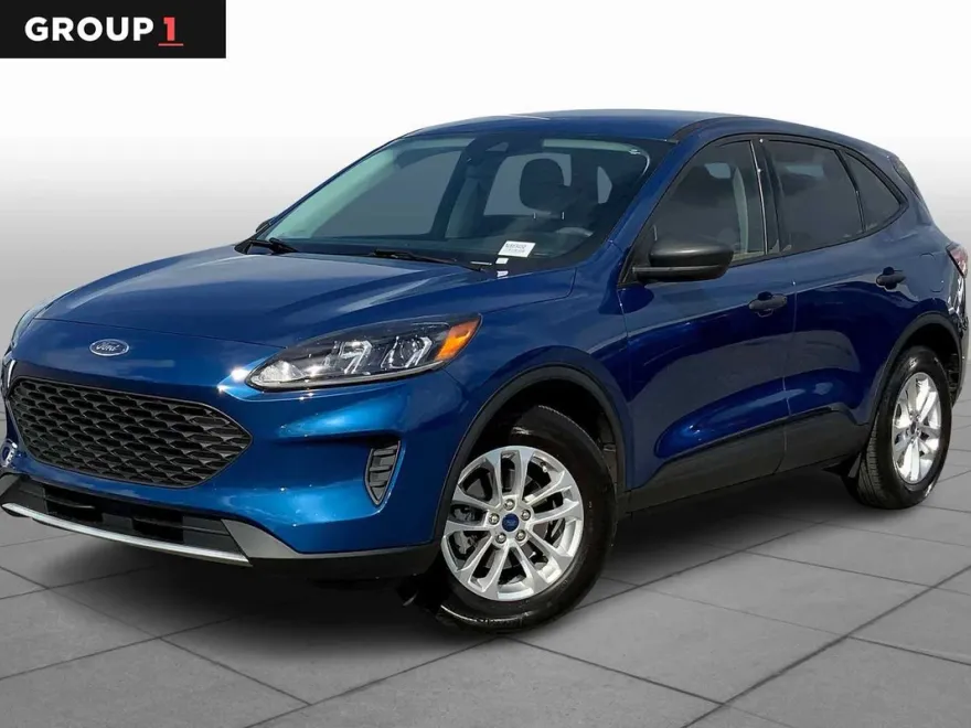 2022 Ford Escape S photo 1