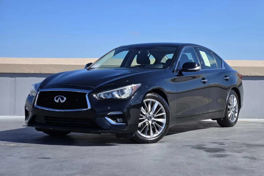 2022 Infiniti Q50 LUXE photo 1