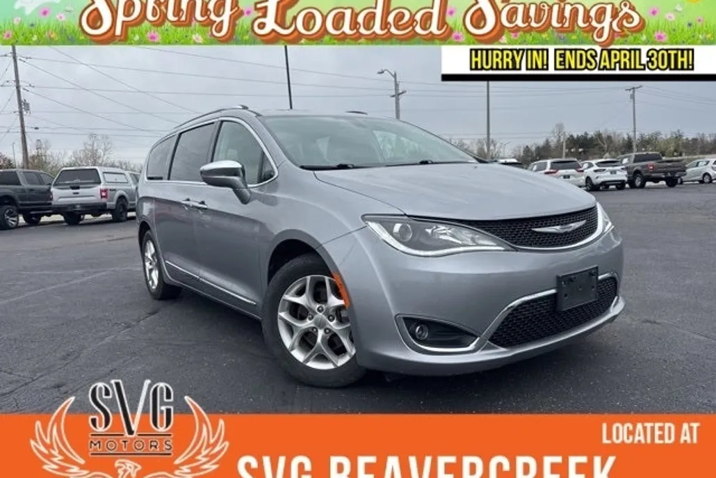 2020 Chrysler Pacifica Limited photo 1