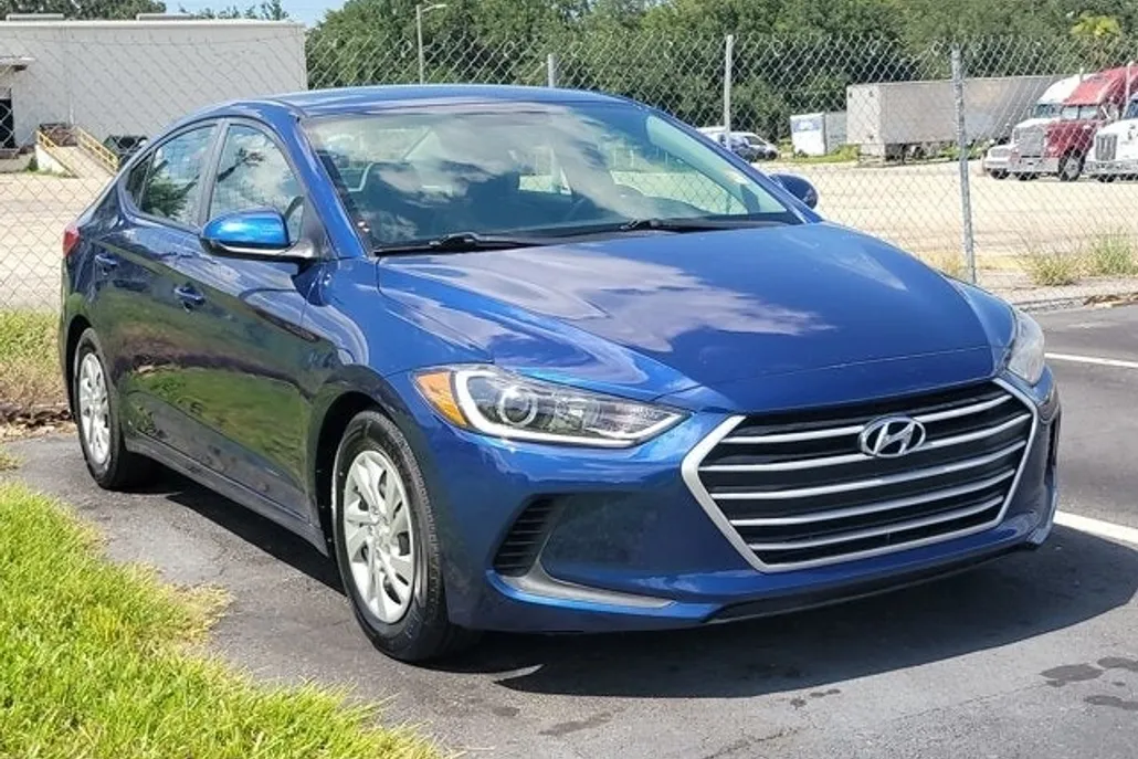 2018 Hyundai Elantra SE photo 1