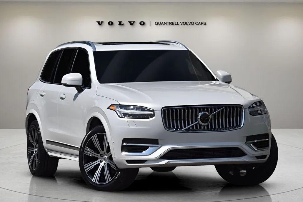 2023 Volvo XC90 T8 Plus AWD Sport photo 1