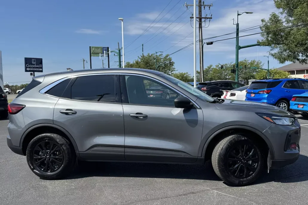 2024 Ford Escape Active photo 1