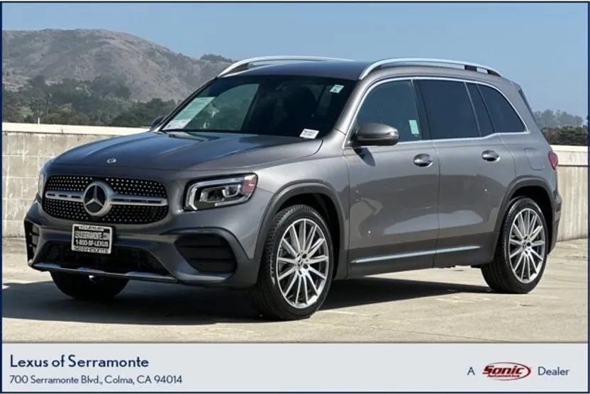 2022 Mercedes Benz GLB 250 4MATIC photo 1