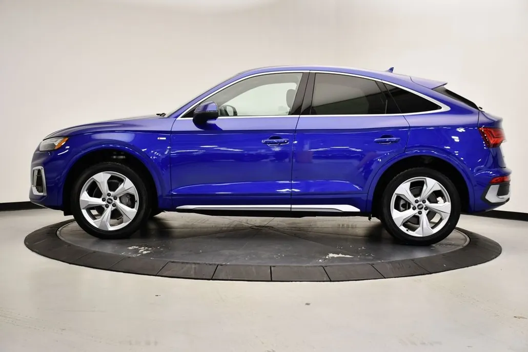 2021 Audi Q5 Sportback 45 Prestige photo 1
