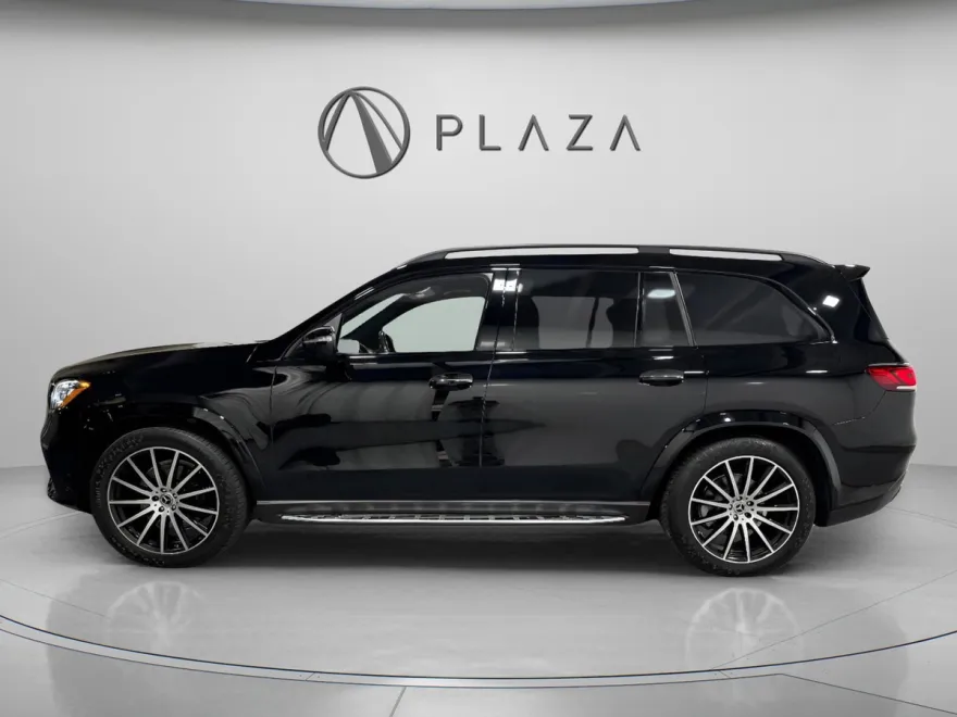 2023 Mercedes Benz GLS 450 4MATIC photo 1