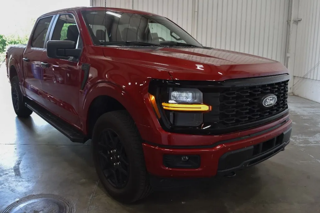 2025 Ford F-150 STX photo 1