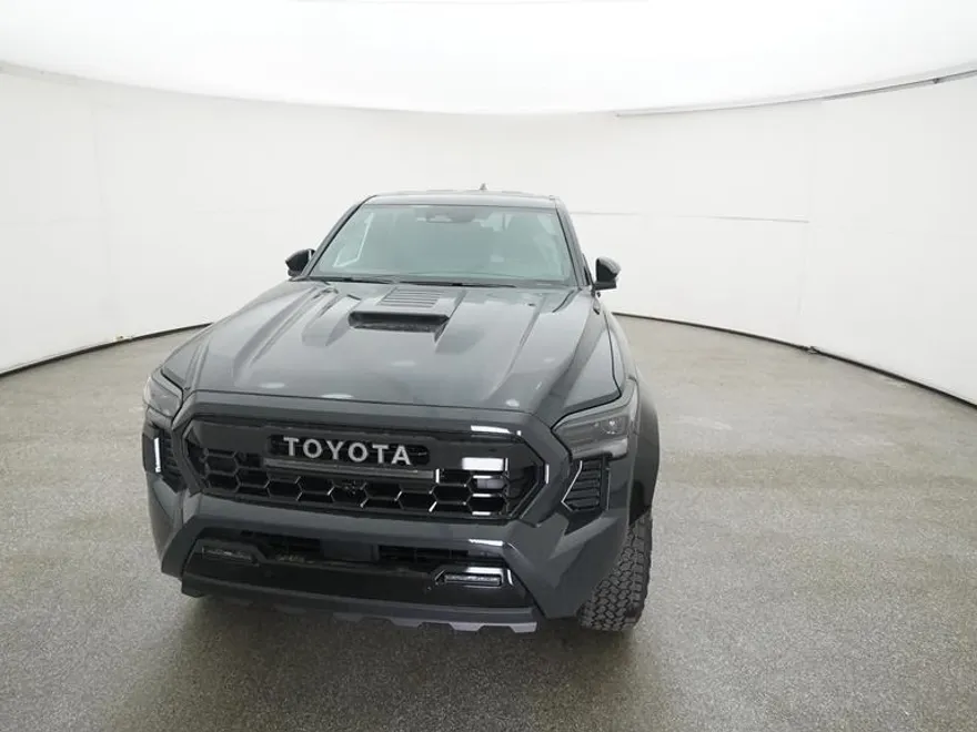 2025 Toyota Tacoma TRD Pro photo 2