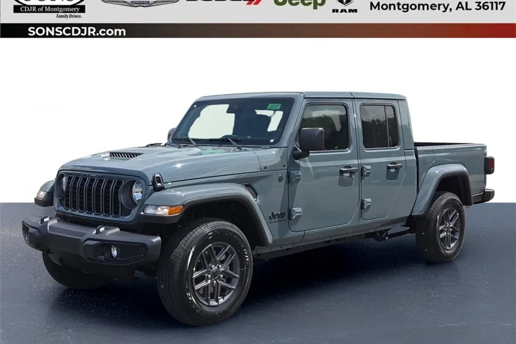 2025 Jeep Gladiator Sport S photo 1