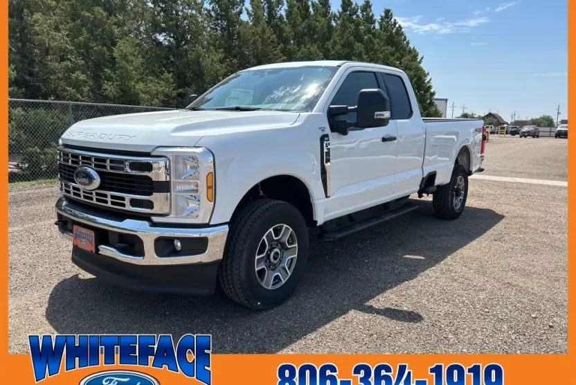 2025 Ford F-350 XLT photo 1