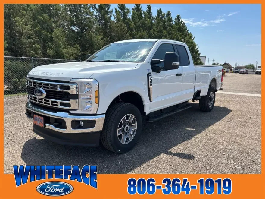 2025 Ford F-350 XLT photo 1