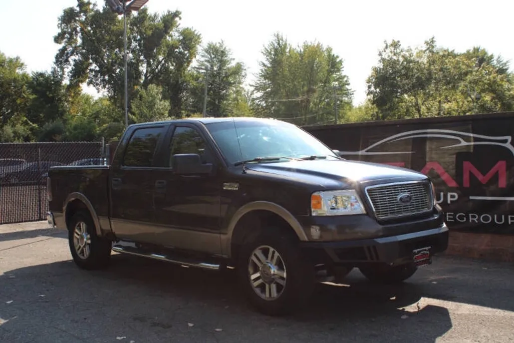 2005 Ford F-150 Lariat photo 1