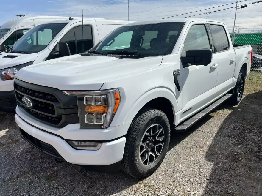 2023 Ford F-150 XLT photo 1