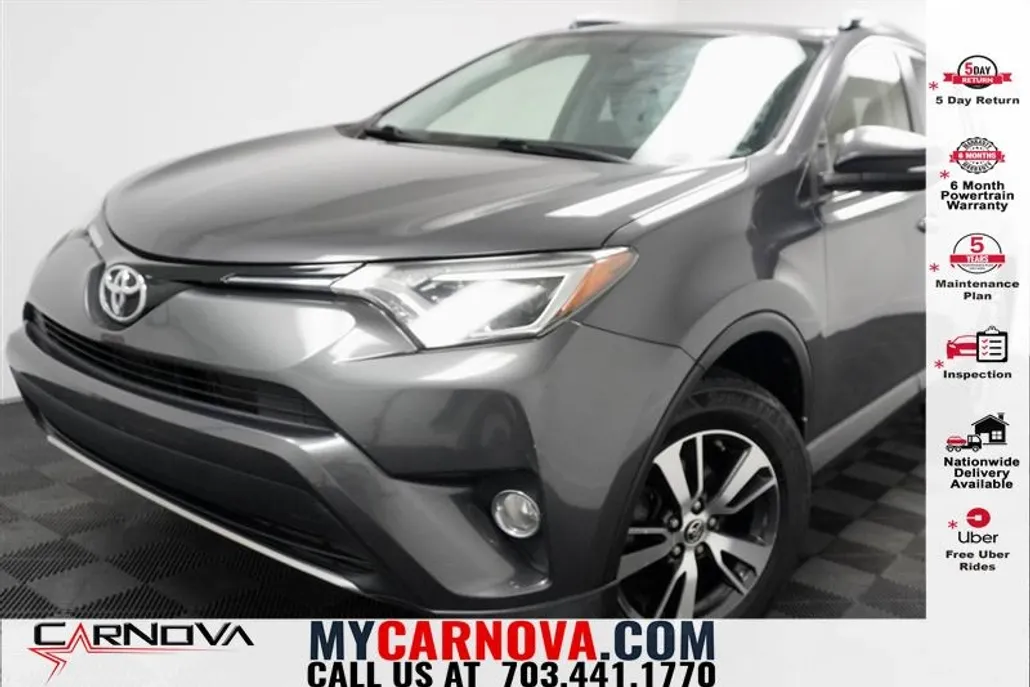 2016 Toyota RAV4 XLE photo 1