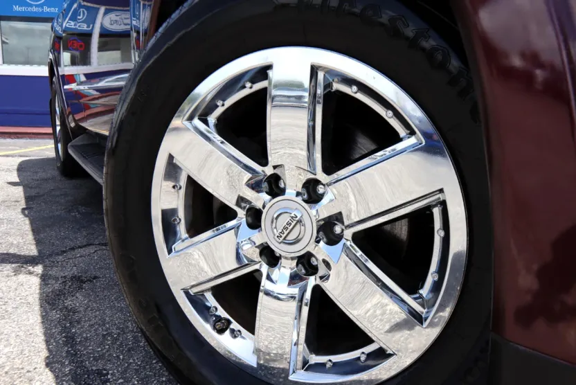 2013 Nissan Armada Platinum photo 1