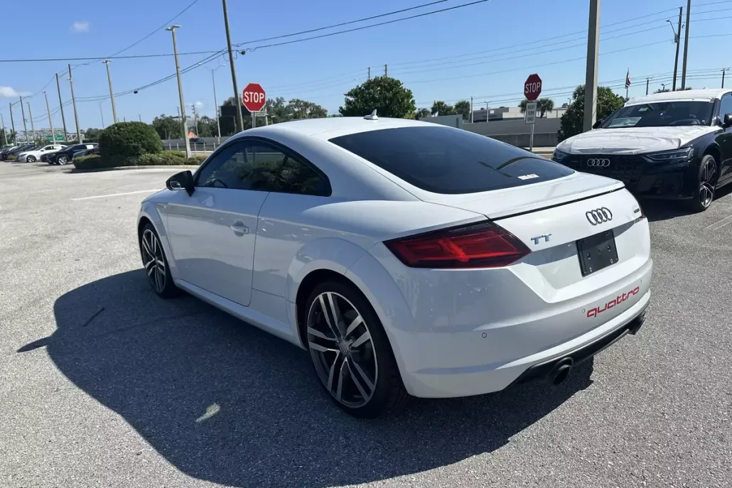 2017 Audi TT 2.0T Quattro photo 1