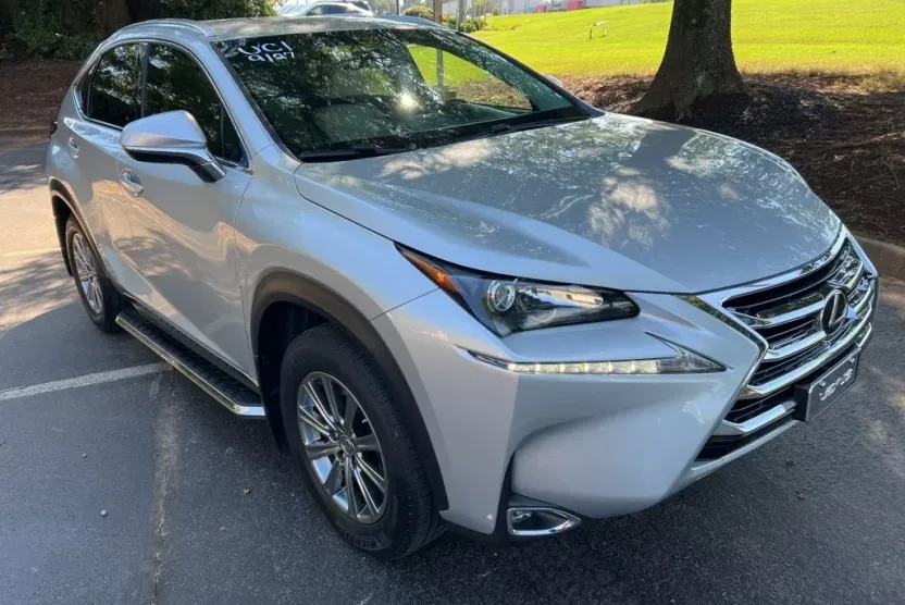2015 Lexus NX 200t Luxury photo 1